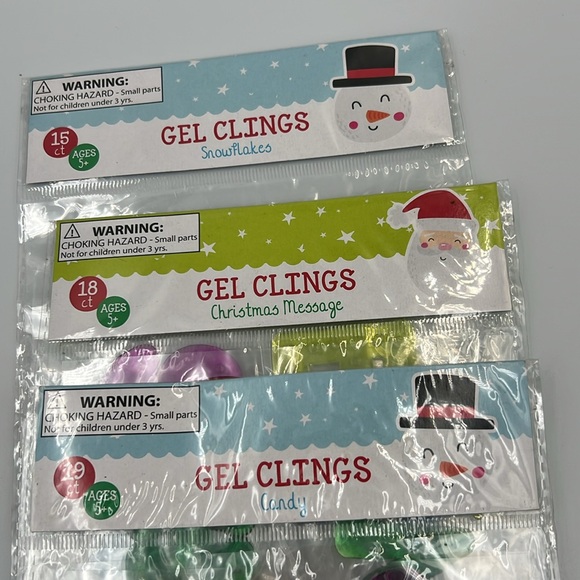 3 NEW packages of Gel Window Clings Christmas snowflakes winter - Picture 2 of 3
